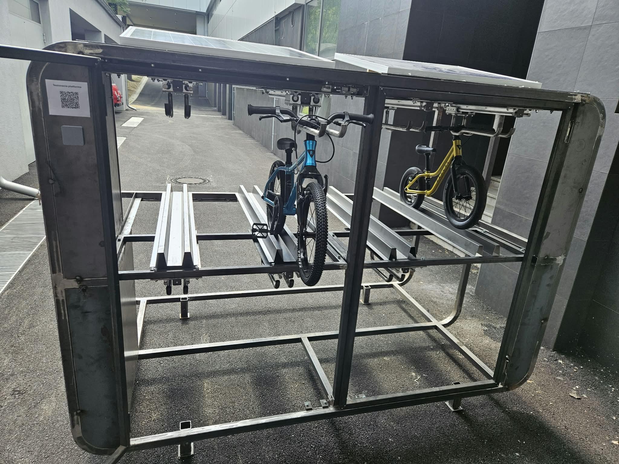 Funkčný prototyp automatizovaného cykloboxu s detskými bicyklami